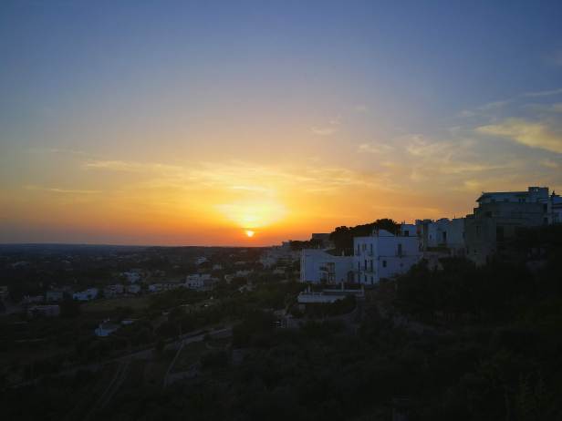 Tramonto a Cisternino (Brindisi).