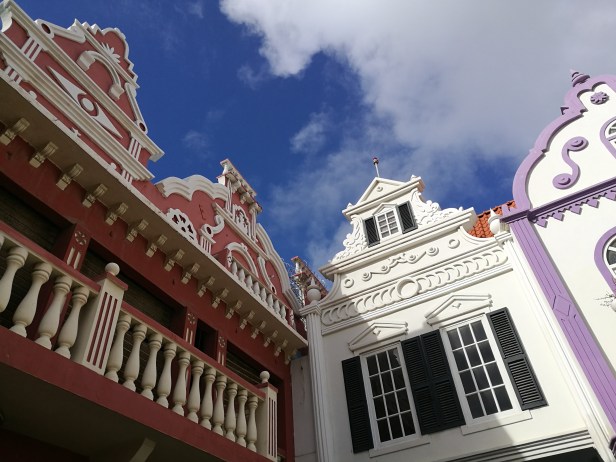 Oranjestad è la capitale dell'isola.