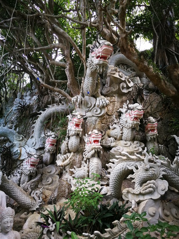 Le montagne di marmo, Da Nang.