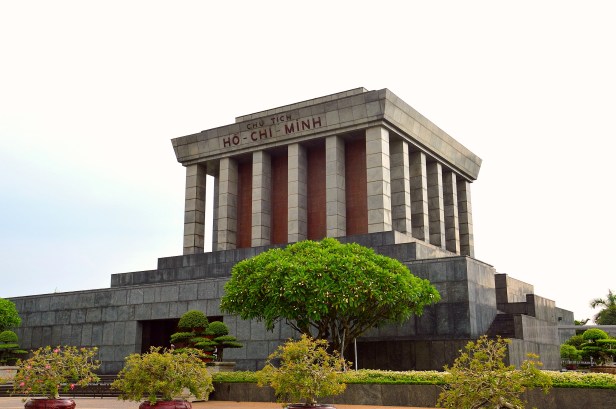 Mausoleo di Ho Chi Minh, Hanoi.