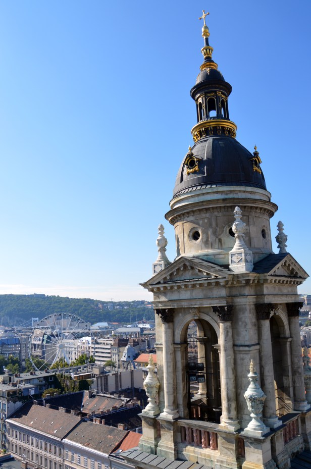 Vista dalla cupola della Basilica di Santo Stefano.