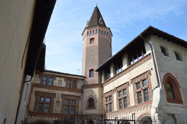 Il Priorato della Chiesa Collegiata dei Santi Pietro e Orso.