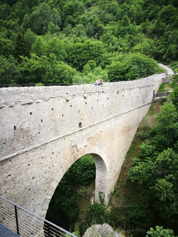 Ponte acquedotto romano di Pondel.