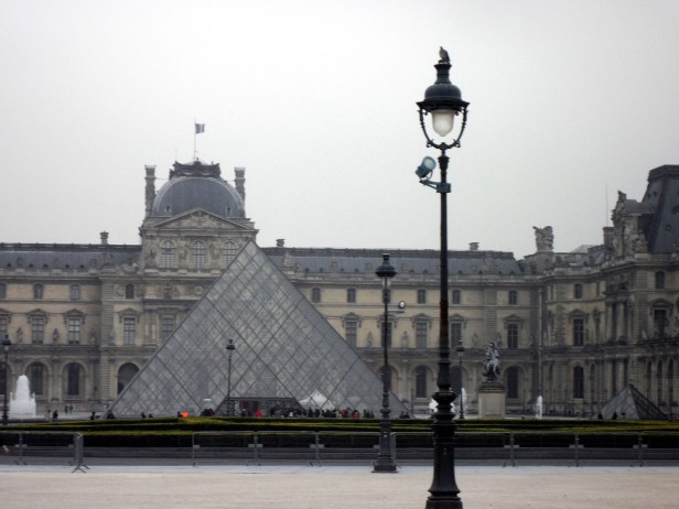 Museo del Louvre.