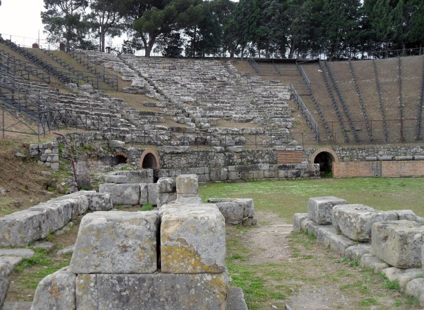 Teatro, parco archeologico di Tindari.