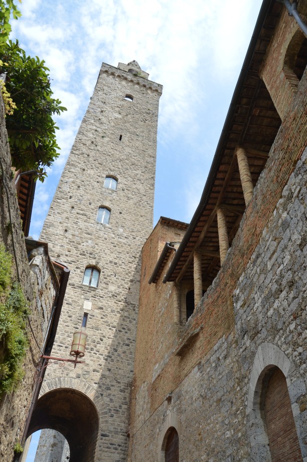 La Torre grossa o torre del Podestà.
