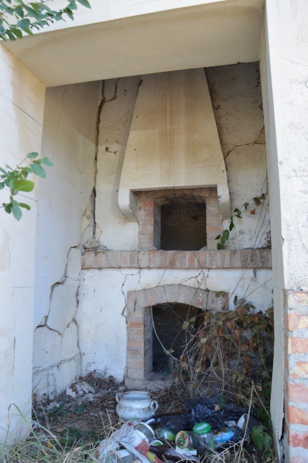 Forno a legna delle case degli anni '50 costruite dall'Ente di Riforma Fondiaria.