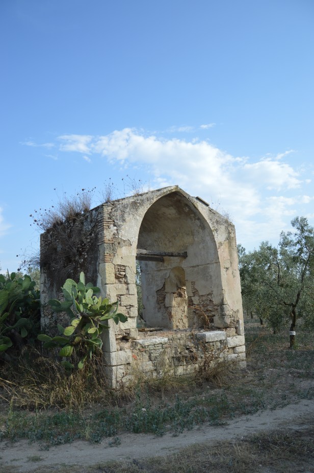 Cappella privata nei pressi di un'altra masseria abbandonata in contrada Santa Maria.